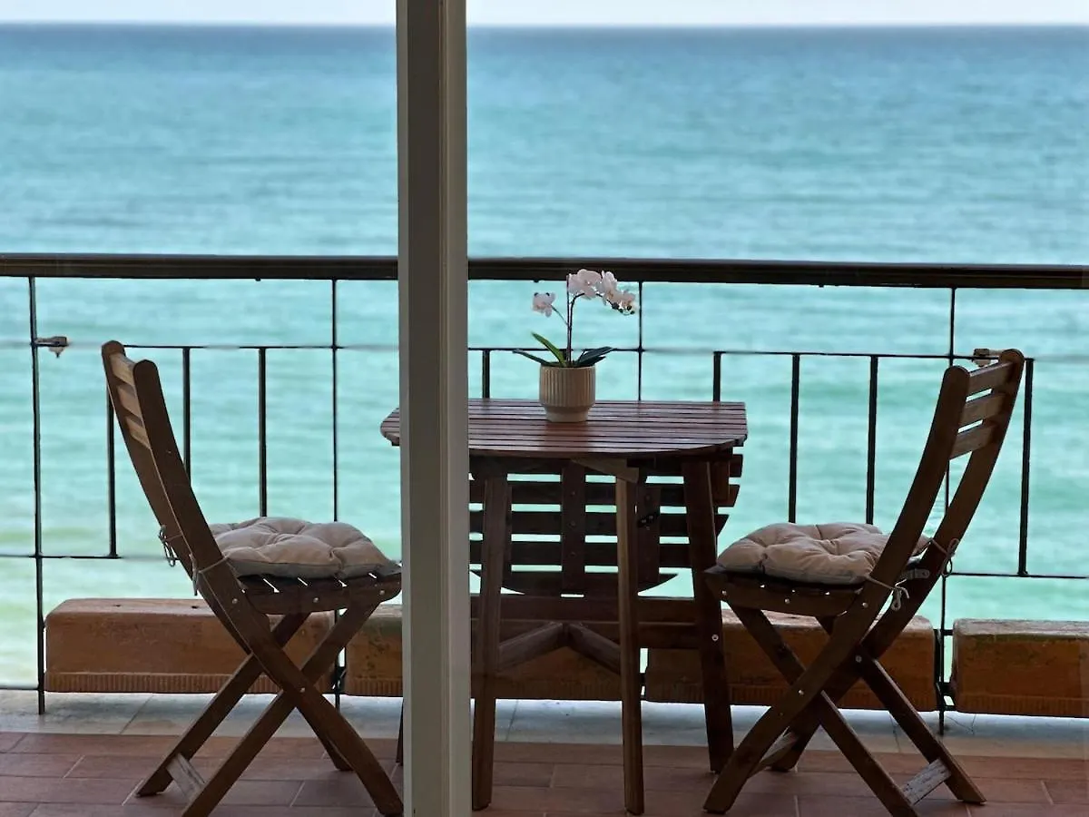 Modern Beachfront Apartment 2 Bdrm , Incredible Views Estepona 0*,  Španělsko